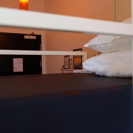 זוולה Hostel & Bar De Basis מראה חיצוני תמונה
