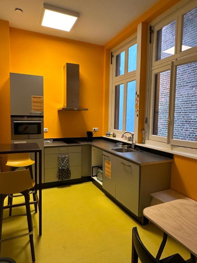 זוולה Hostel & Bar De Basis מראה חיצוני תמונה