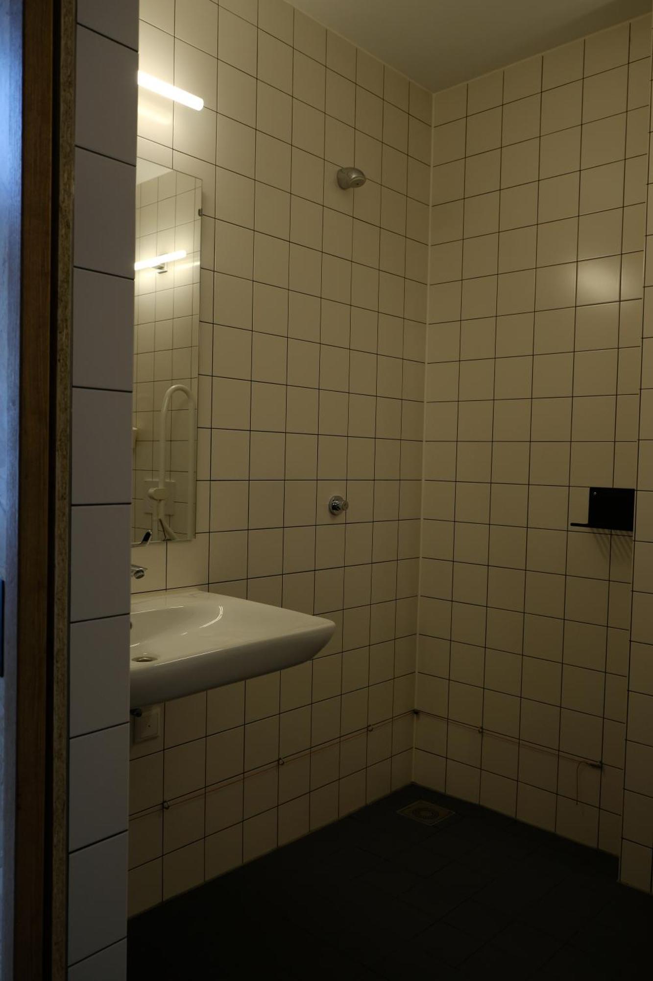 זוולה Hostel & Bar De Basis מראה חיצוני תמונה