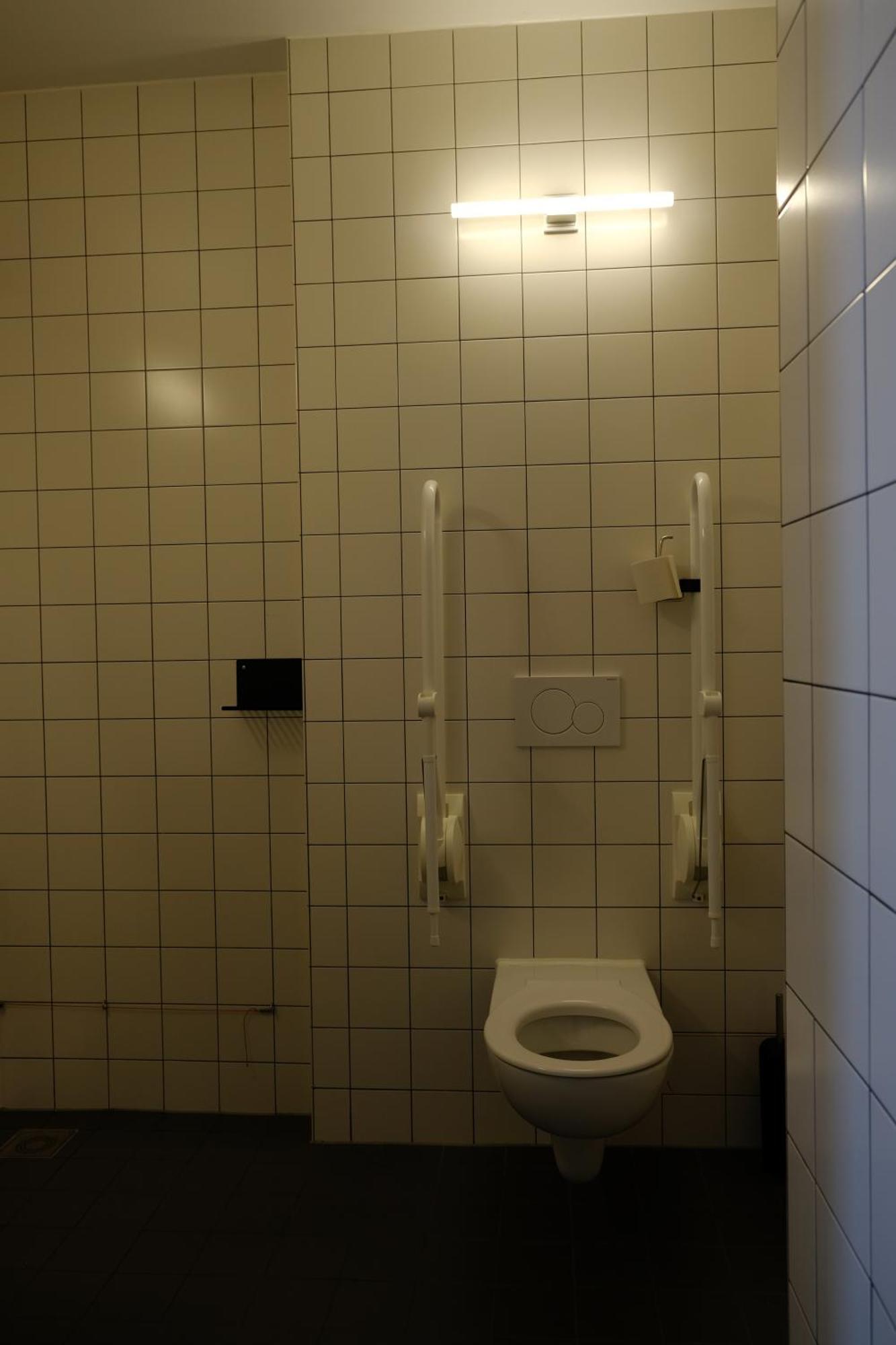 זוולה Hostel & Bar De Basis מראה חיצוני תמונה