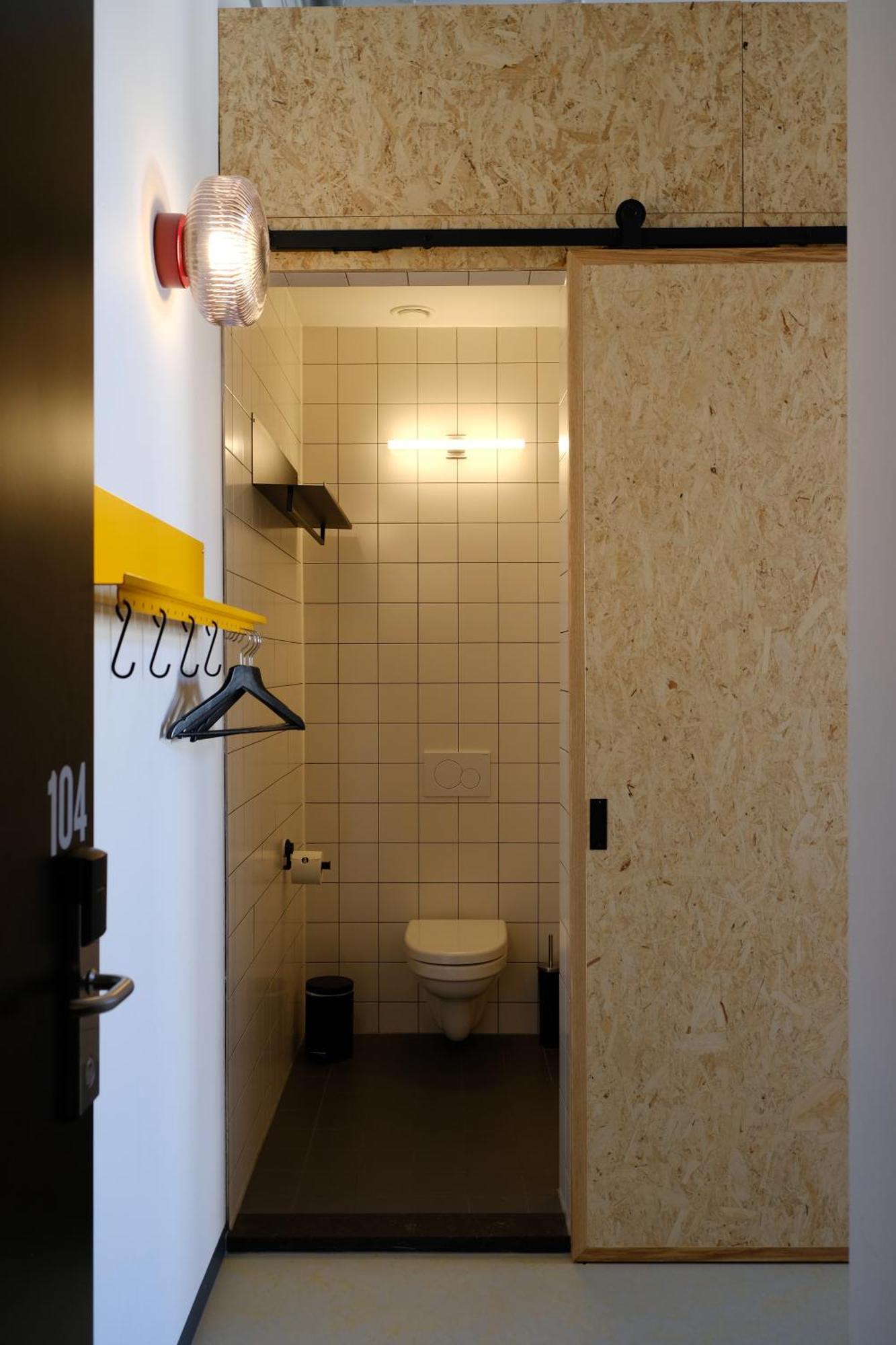 זוולה Hostel & Bar De Basis מראה חיצוני תמונה
